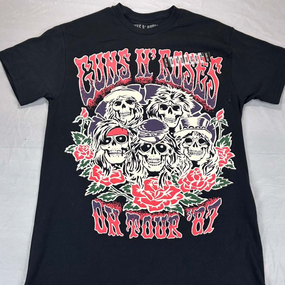 GUNS N ROSES NWS TOUR ‘87 BLACK T SHIRT